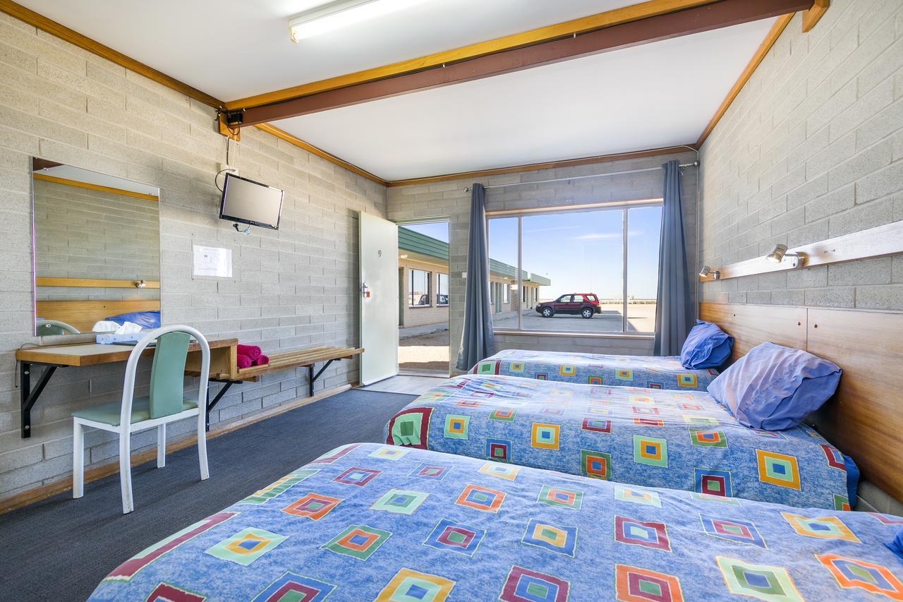 Nullarbor Roadhouse Hotell Eksteriør bilde