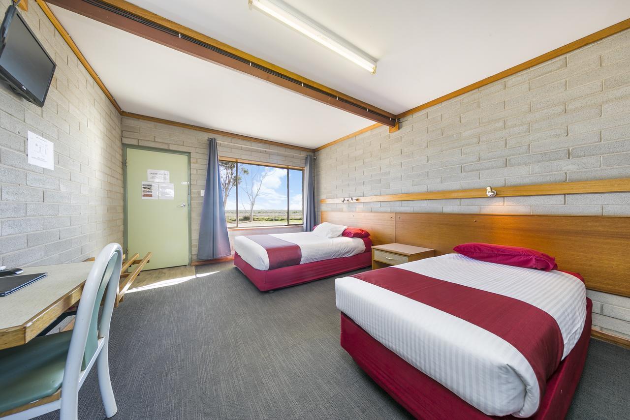 Nullarbor Roadhouse Hotell Eksteriør bilde
