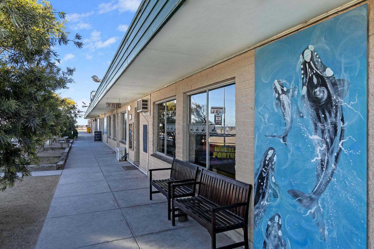 Nullarbor Roadhouse Hotell Eksteriør bilde