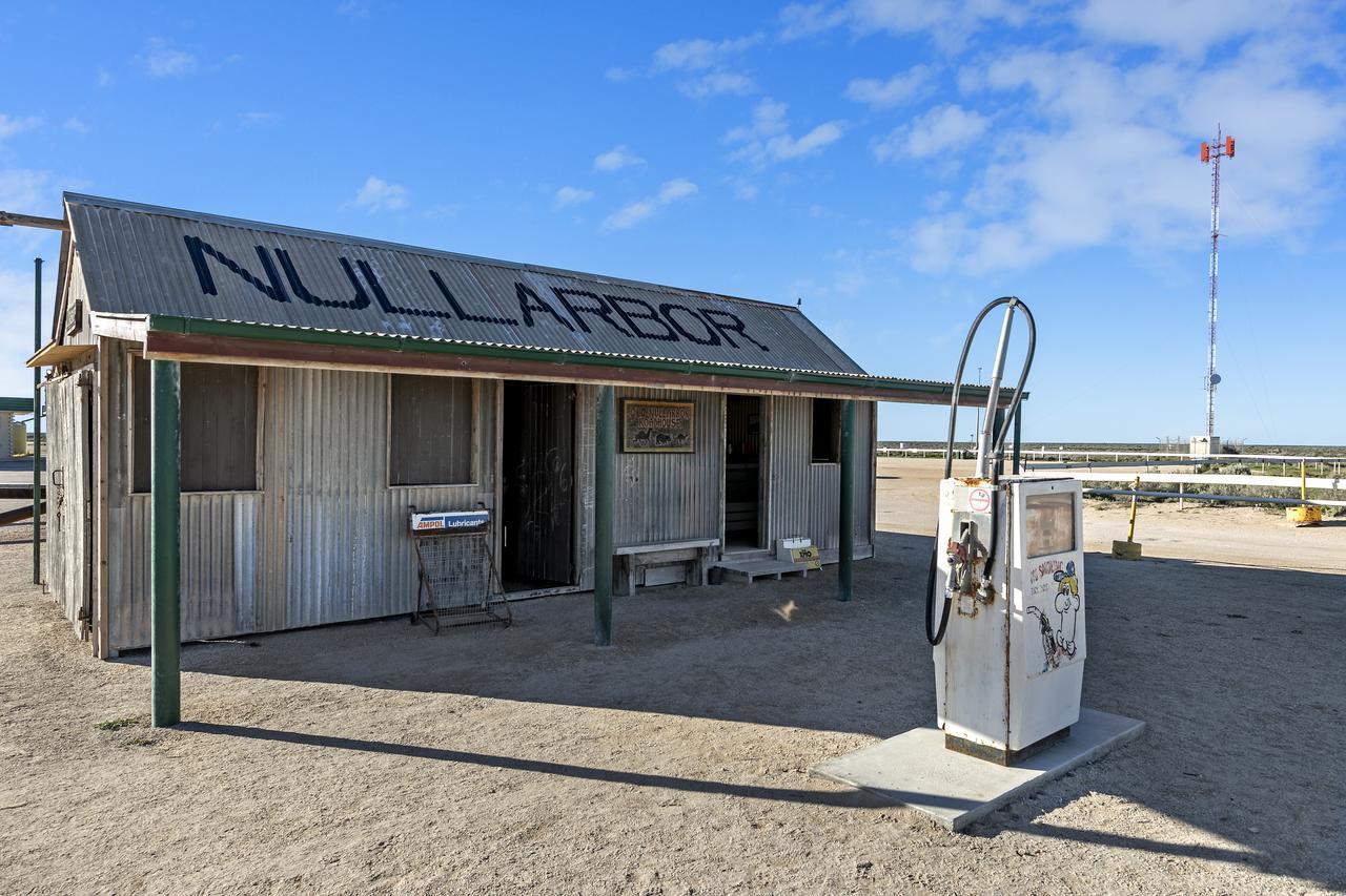 Nullarbor Roadhouse Hotell Eksteriør bilde